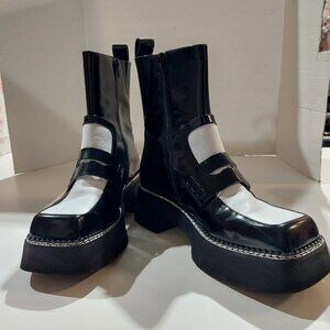 Jeffrey Campbell Tuxie Bootie Black White Boot Size 9 Zip